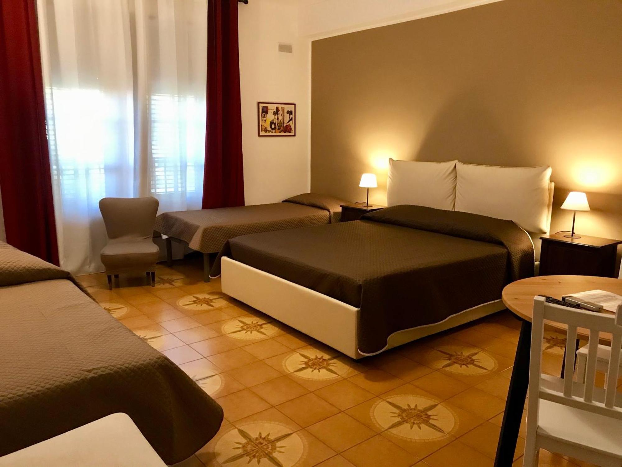 Gli Artisti Apartments & Rooms Bagheria Ruang foto